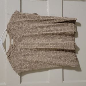 GU Short Sleeve Tan Plant and Fish Top